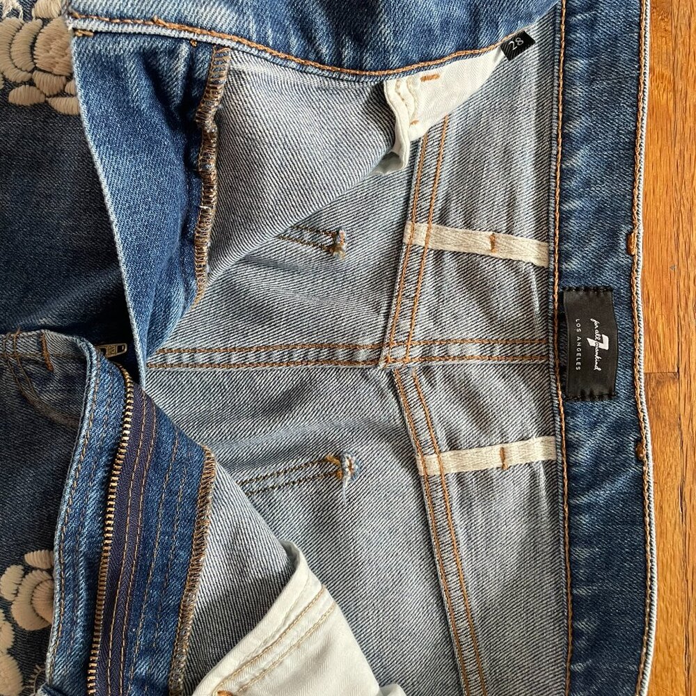 Easy Slim With Floral Embroidery In Ventura - Ventura - Picture 3 of 3